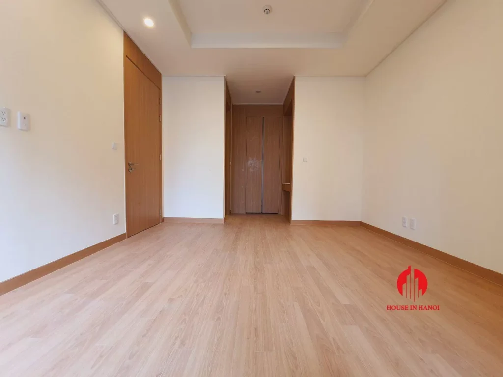 Starlake Open Plan Apartment gallery image 6