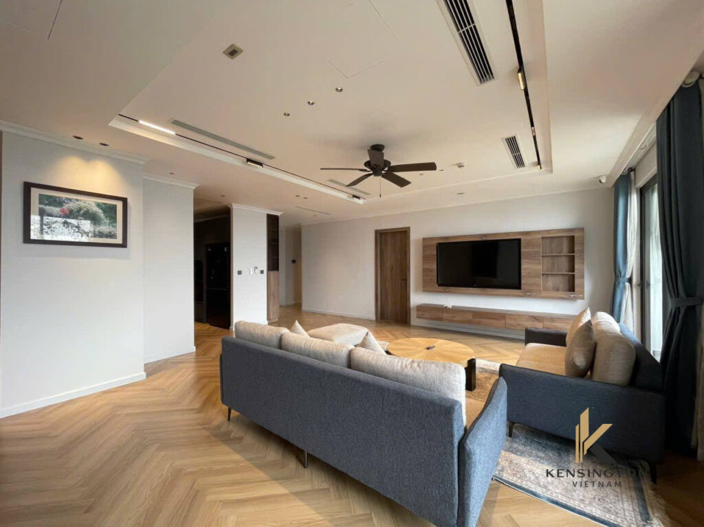4-Bedroom Apartment at Sunshine Riverside gallery image 2