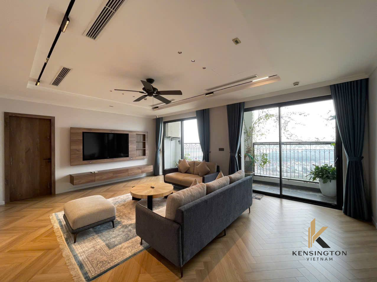 4-Bedroom Apartment at Sunshine Riverside