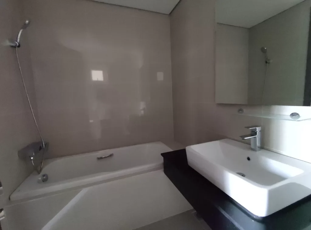 Ciputra Parkside Apartment gallery image 5